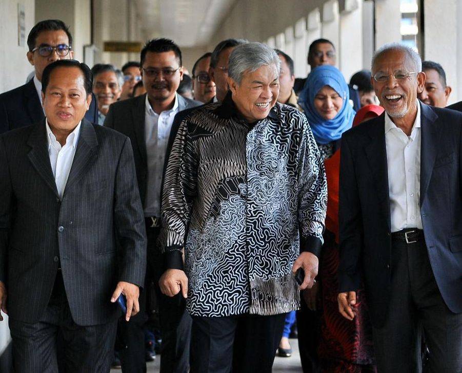 Shahrir, Ahmad Maslan arrive at Sessions Court to face money laundering charges