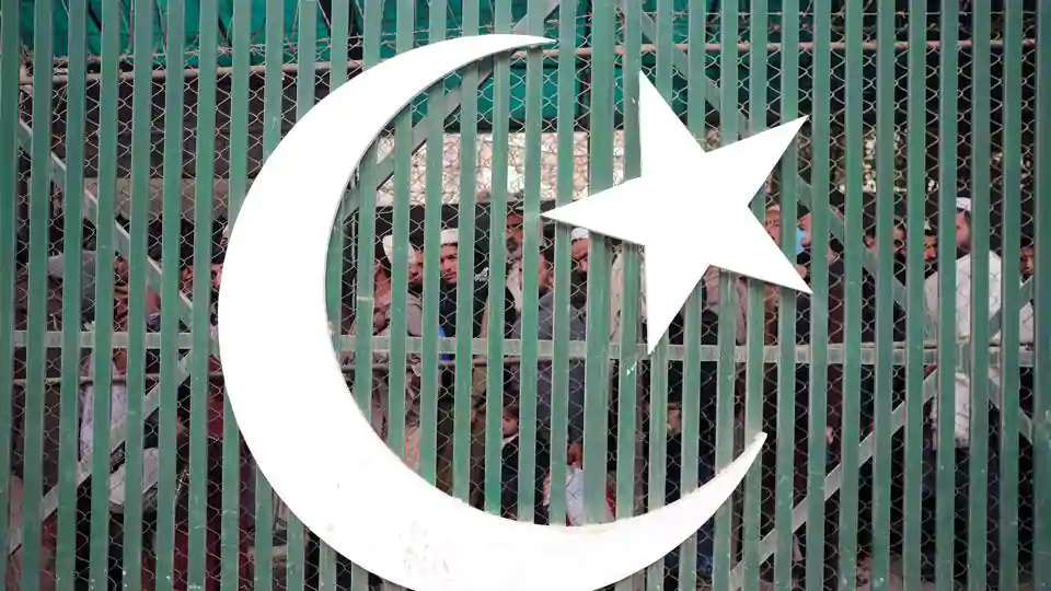 FATF asks Pakistan to tighten laws against terror financing
