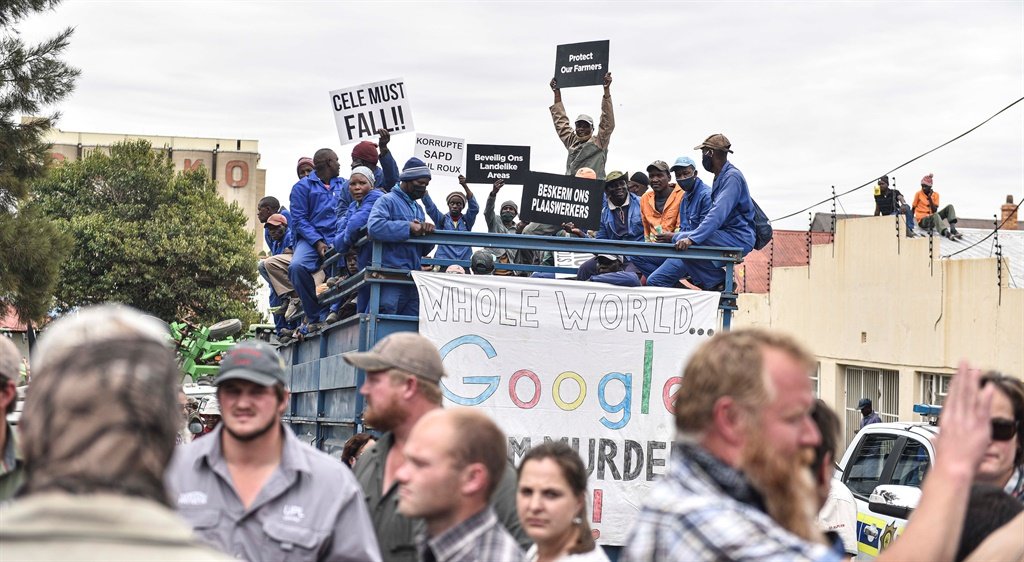 News24.com | Senekal chaos: Man who ‘incited’ group to storm court charged with contravening Terrorism Act