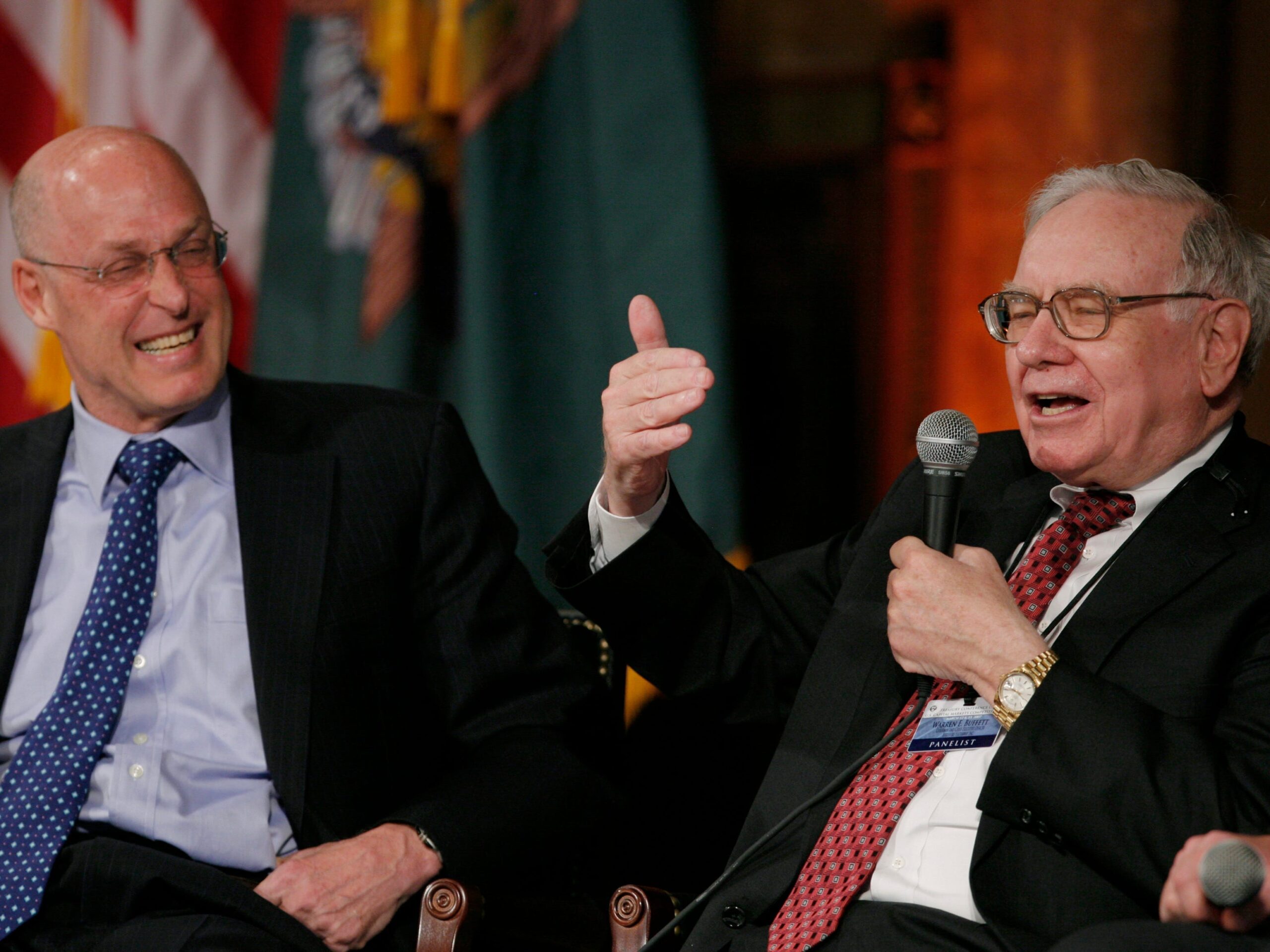 Warren Buffett phoned Treasury Secretary Hank Paulson with a stimulus idea when the financial crisis erupted. It may have saved the US economy