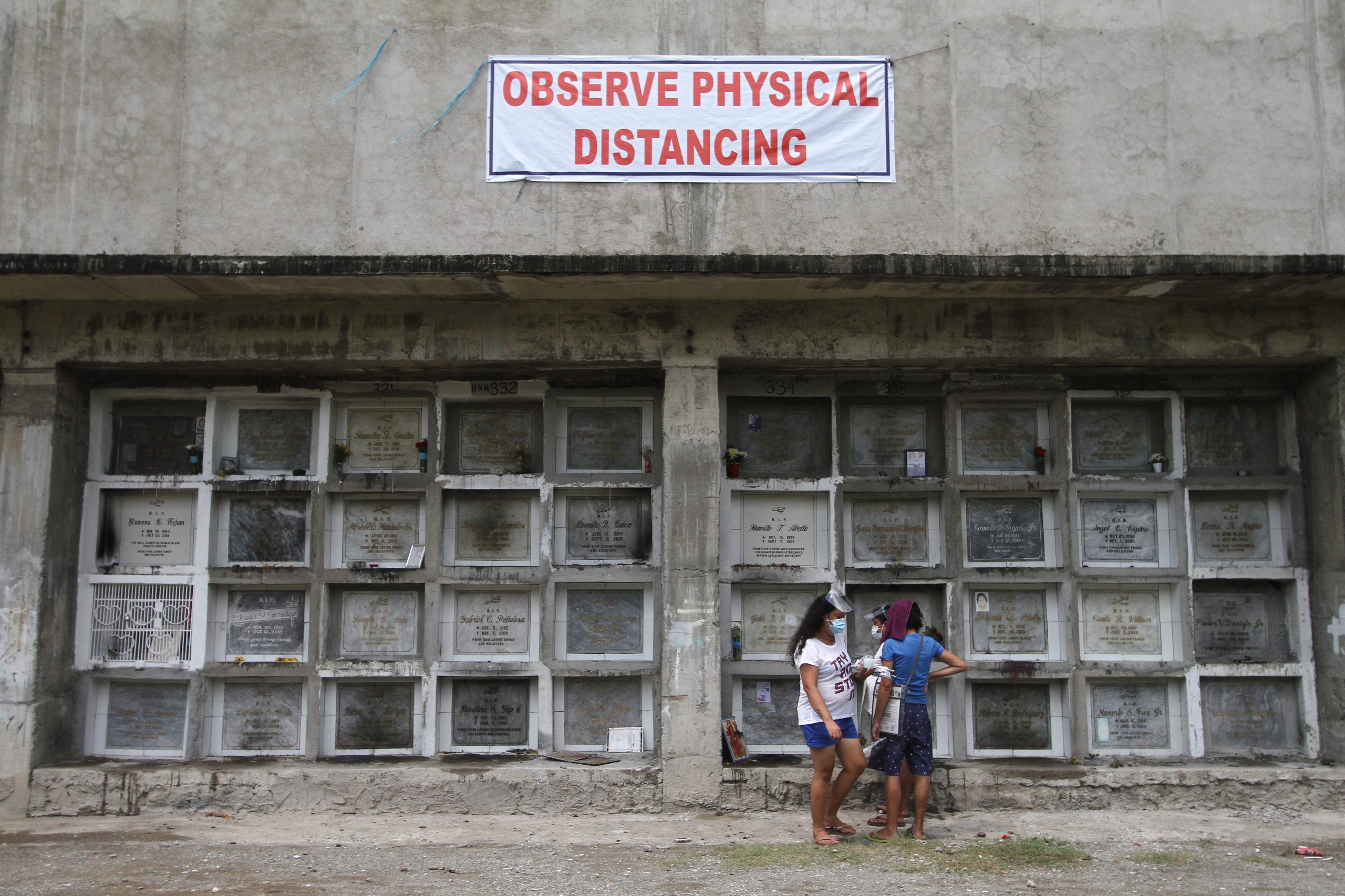Filipino tradition of visiting the dead moves into cyberspace