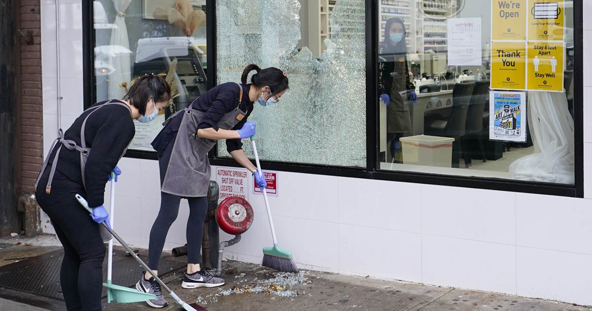 Businesses hire extra security, board up windows fearing Election Day unrest