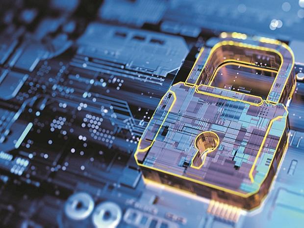 McAfee detects an average of  419 new cyber threats per minute in Q2