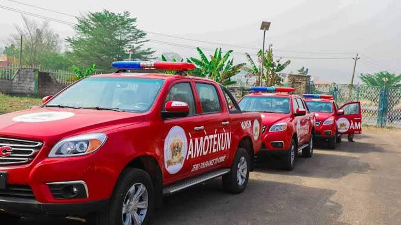 Insecurity: Makinde inaugurates Amotekun in Oyo