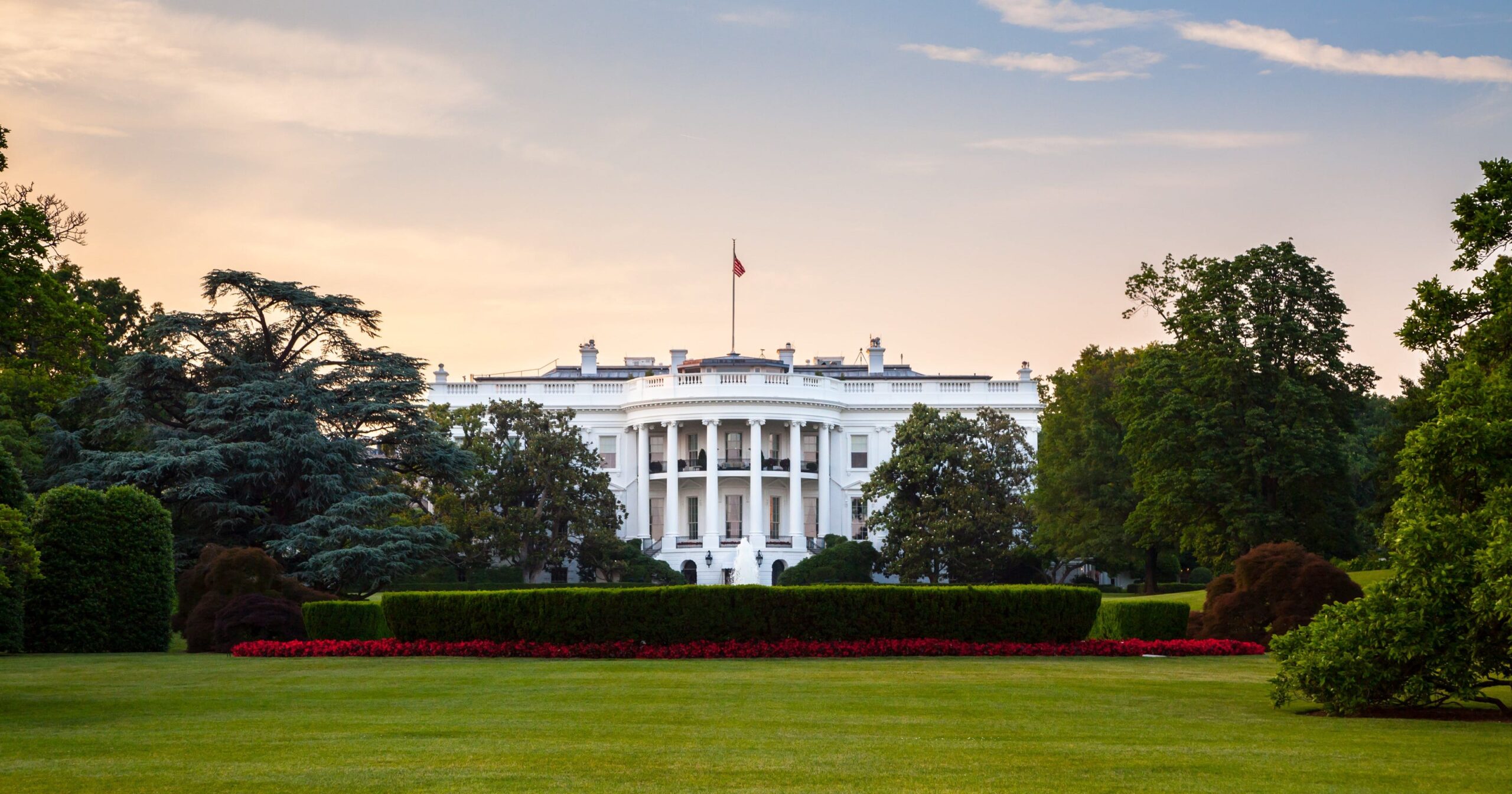 Court documents: DOJ reviewing ‘secret’ pardon for money scheme targeting White House officials