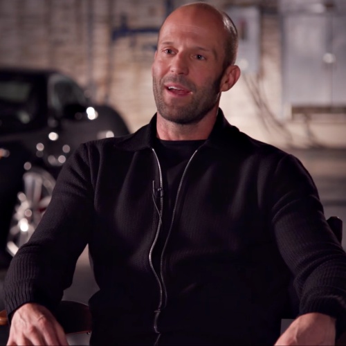 Jason Statham is in talks to star in crime drama ‘Small Dark Look’
