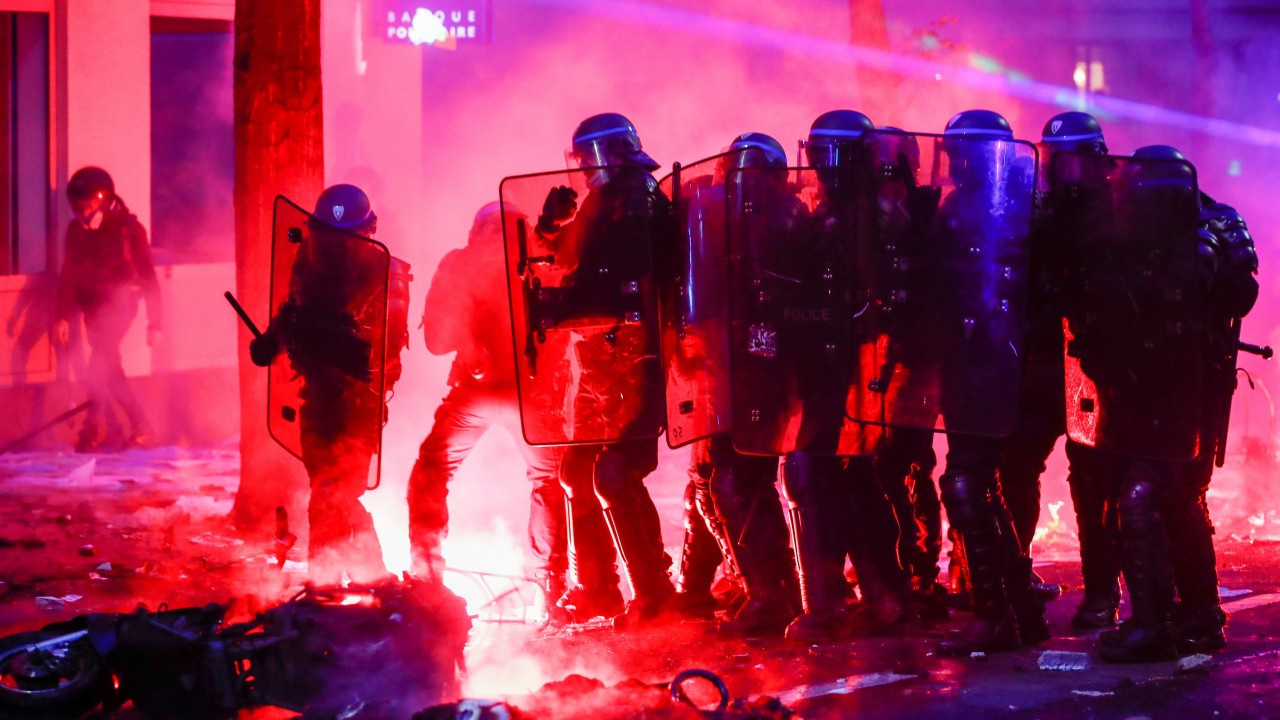 Intruders crash Paris protest against security bill on use of police images