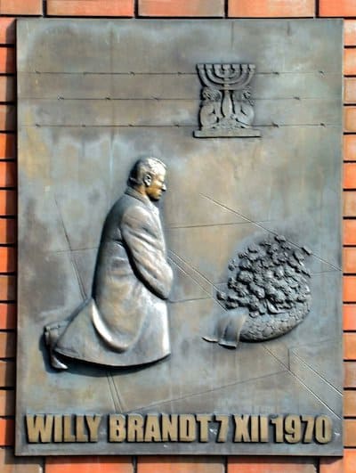 Watch: 50 years since Willy Brandt fell to his knees to apologize for Nazi-era crimes