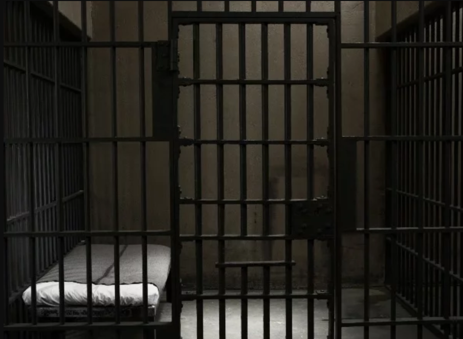 News24.com | Municipal official sentenced for tender fraud, facing other charge for ‘plot to kill witness’