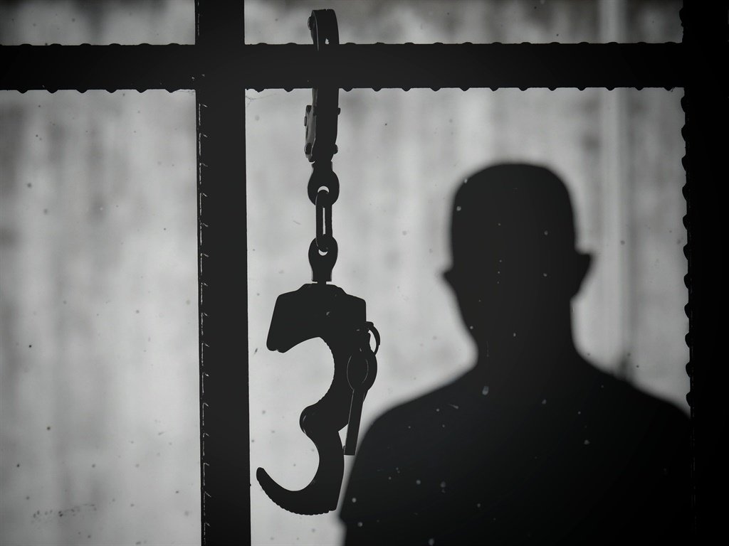 News24.com | Western Cape police arrest 5 armed robbery suspects in Brackenfell during crime prevention patrol