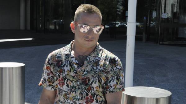 Alleged fake spy fraudster set to plead guilty