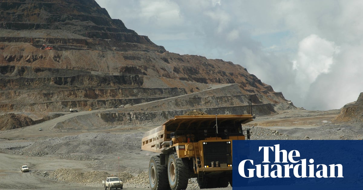 Australian lawyer arrested in Papua New Guinea over alleged $100m fraud
