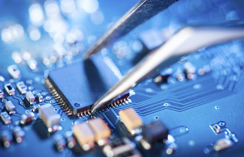 How A Con Man With Primary Education Defrauded Billions Out Of A Wuhan Chip Project
