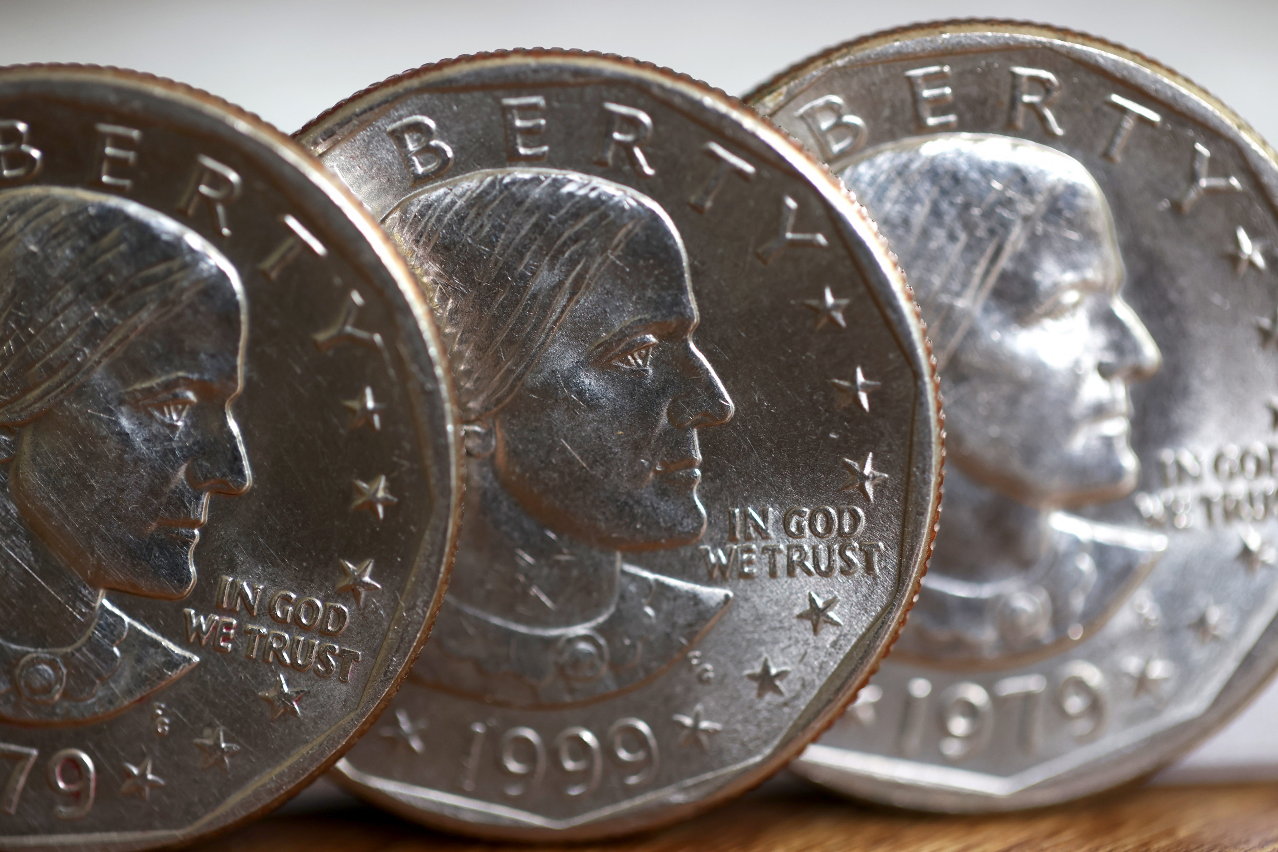 Where to Buy Silver From Money Metals, SD Bullion, APMEX and Others