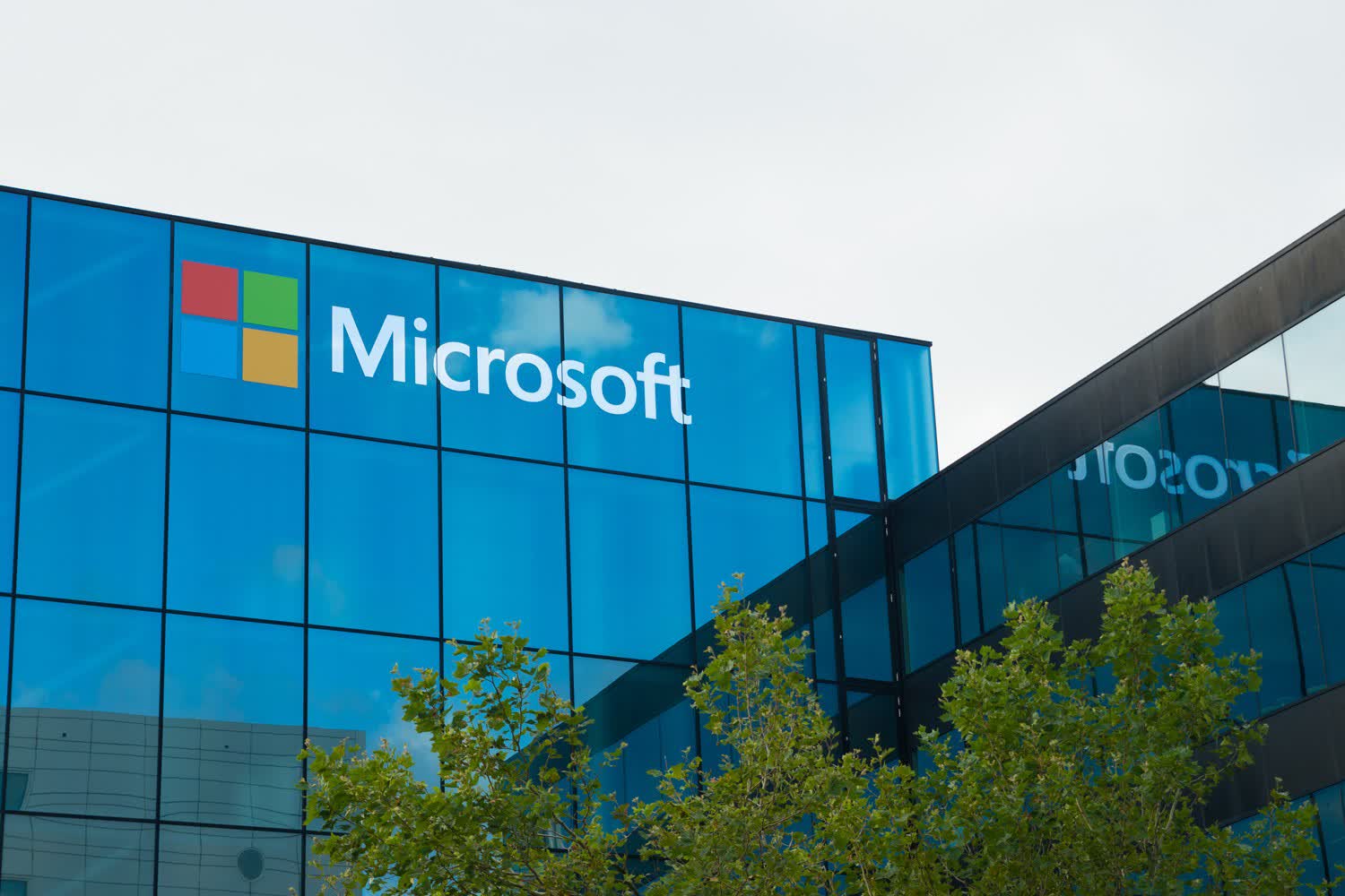Microsoft’s security business made $10 billion in 2020, growing 40% YoY