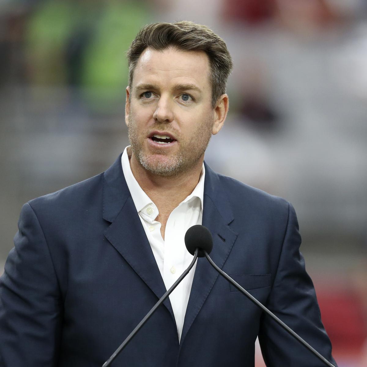 Carson Palmer: Dak Prescott Should Take Less Money Because He’s Cowboys’ QB