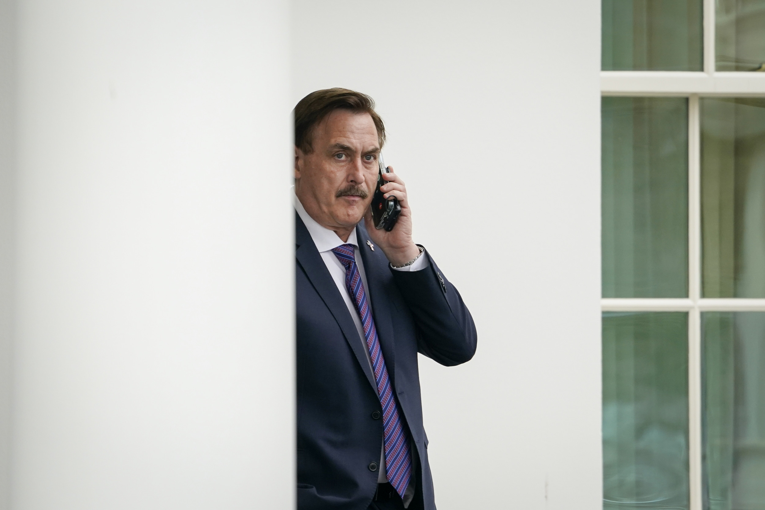 Disclaimer Steals the Show in MyPillow CEO Mike Lindell’s Election Fraud ‘Documentary’