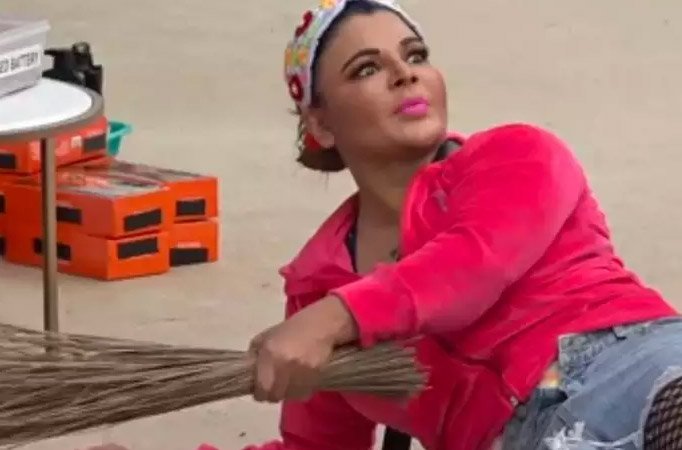 BIGG BOSS 14: Big win for Rakhi Sawant as she becomes the second finalist of the show by deducting the prize money of the show