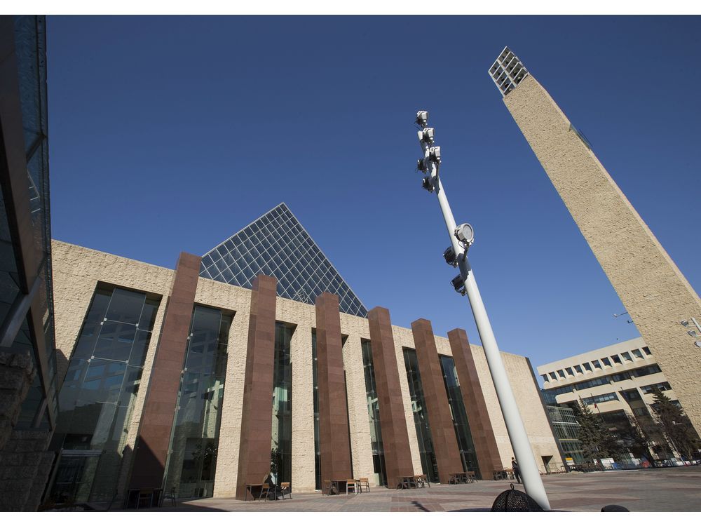‘Massive amount of money:’ City of Edmonton consulting costs spike to $269 million in two years despite audit
