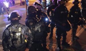 Kentucky Senate Approves Bill That Would Make It a Crime to Taunt Police