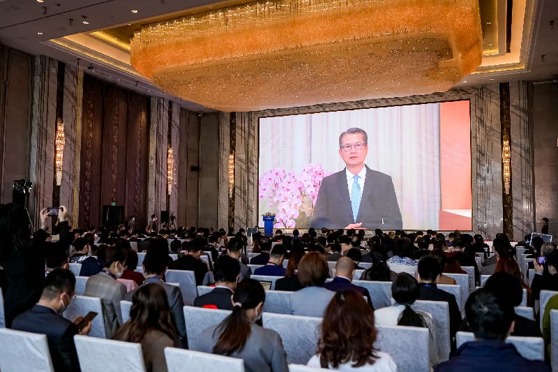 InvestHK organises hybrid symposium and business executive dinner in Shanghai to promote Hong Kong’s financial advantages and business opportunities (with photos)