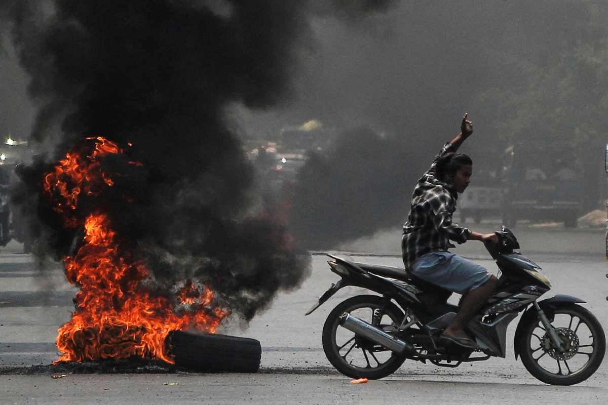 Myanmar Security Forces with Rifle Grenades Kill Over 80 Anti-coup Protesters: Report