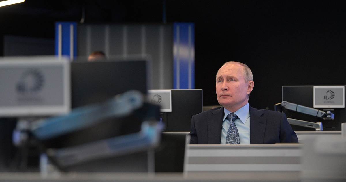 U.S. to sanction Russia for alleged 2020 election interference and hacking campaign
