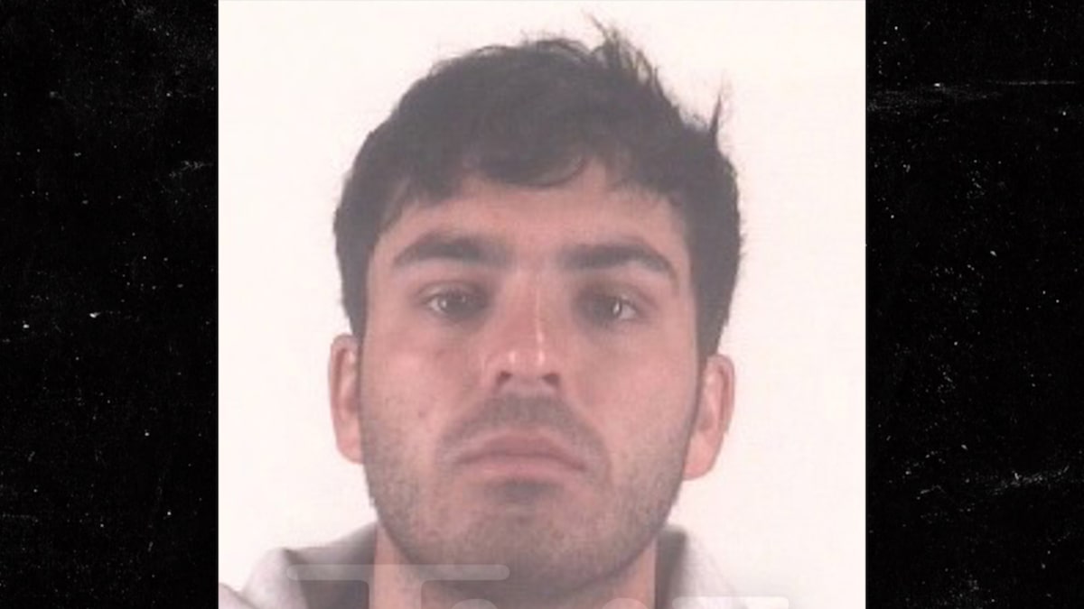YouTube Star Kyle Forgeard Arrested for Impersonating Mall Security