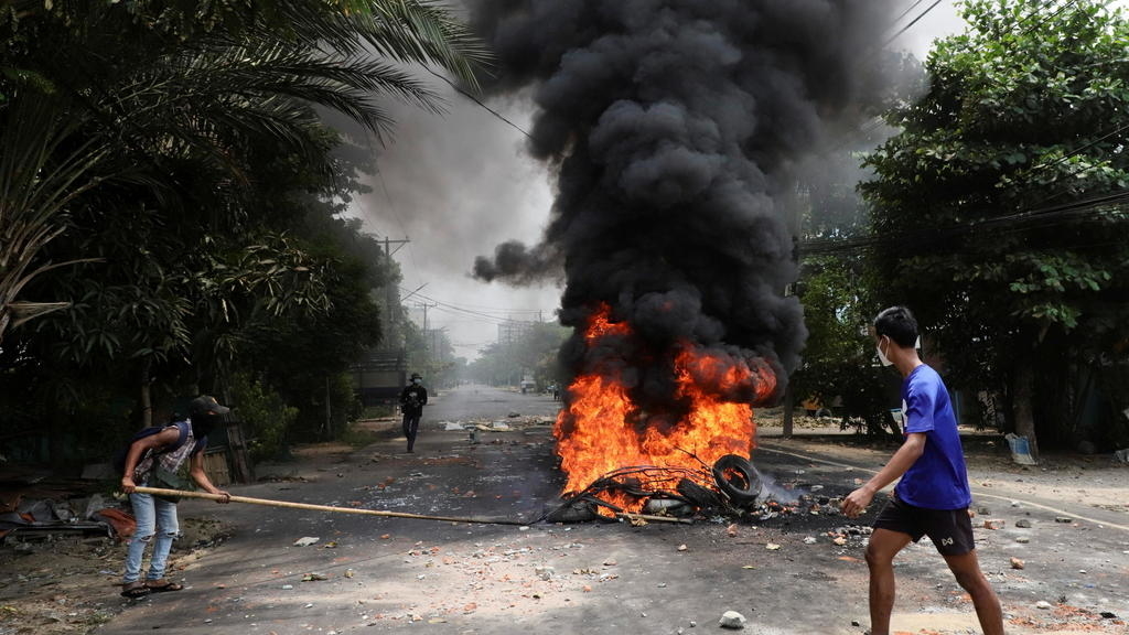 UN envoy warns of civil war in Myanmar without Security Council action