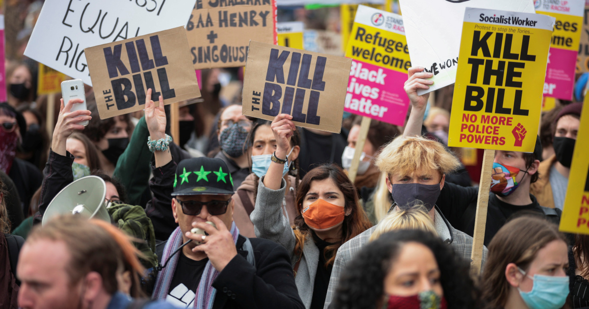 ‘Kill the bill’: Hundreds in UK protest against new crime law