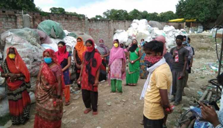Garbage Bank In PM Modi’s Constituency To Fill People’s Pockets With Money!