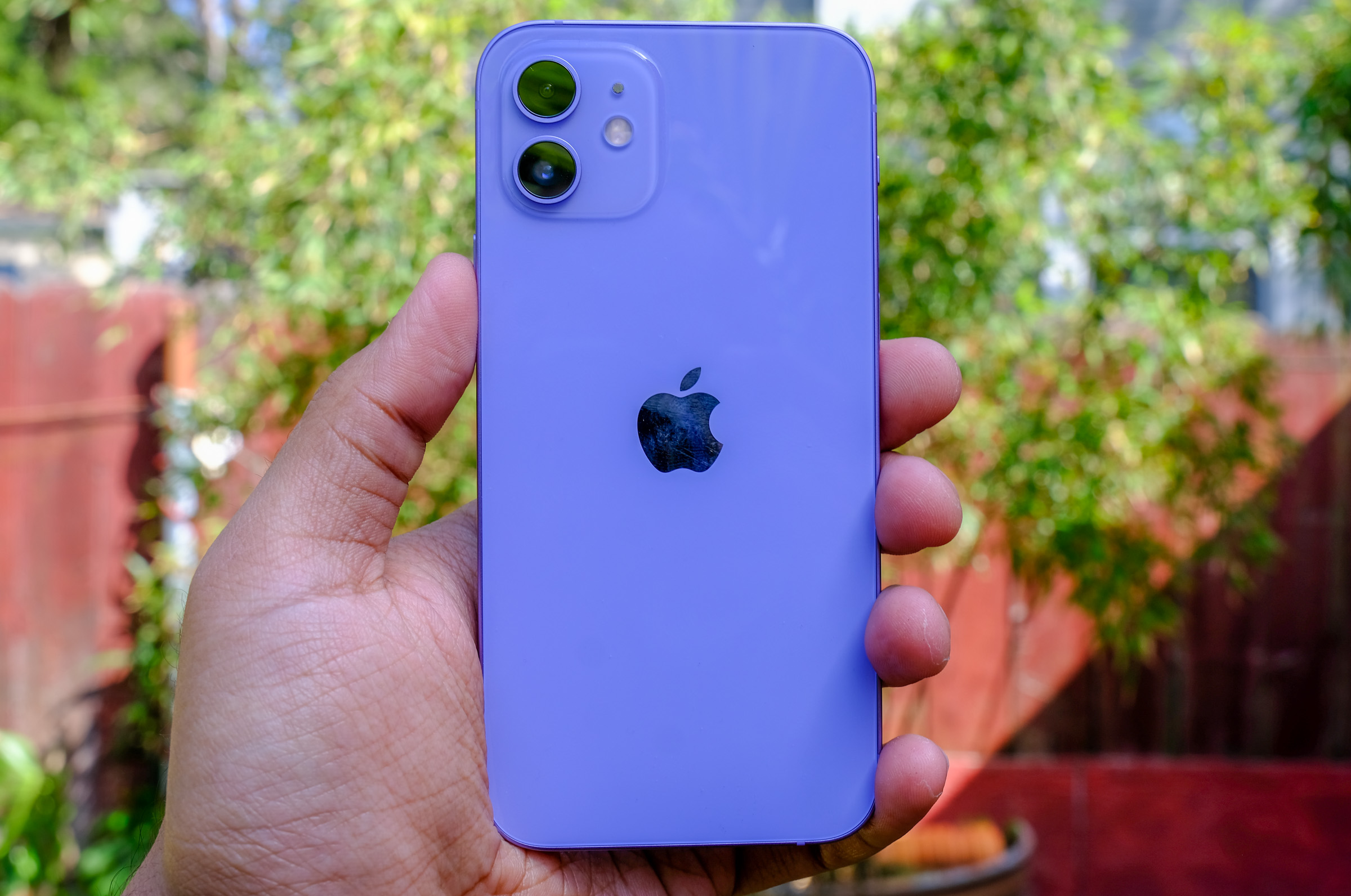 Apple releases iOS, macOS and watchOS updates to fix WebKit security flaws