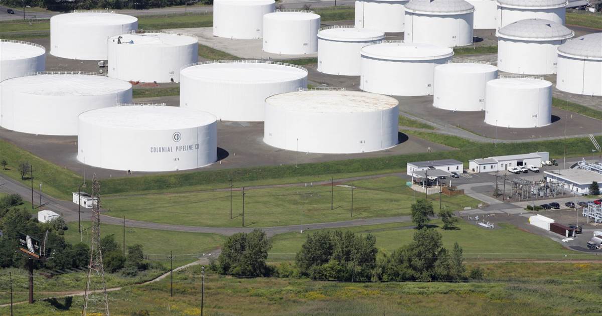 Cyberattack on U.S. pipeline is linked to criminal gang