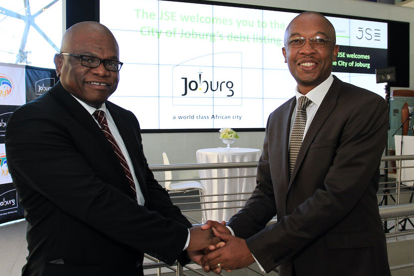 Flash Briefing: DA wants Joburg mayor, EOH to face crime trial; Govt must take med scheme surpluses – health body