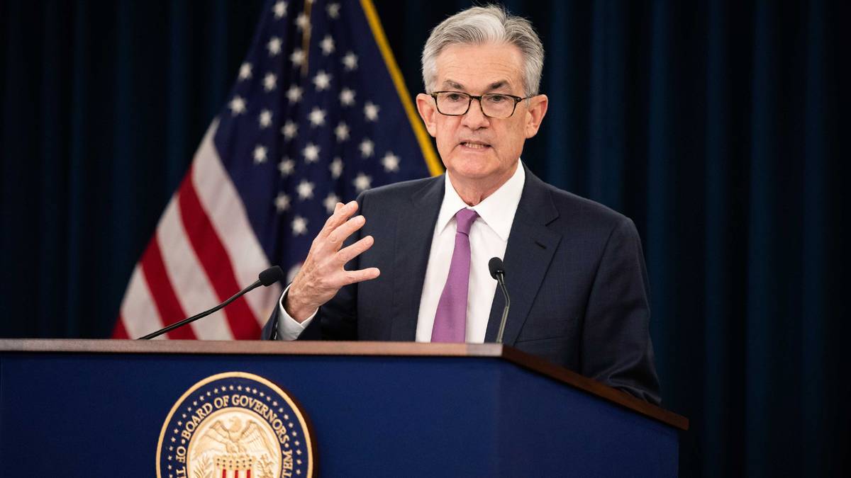 Glut of cash in US financial system pressures Fed policy rate