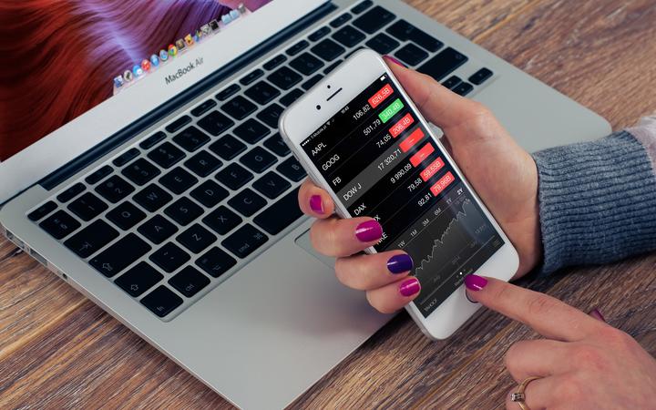 Growth in online investing highlights cyber security risks