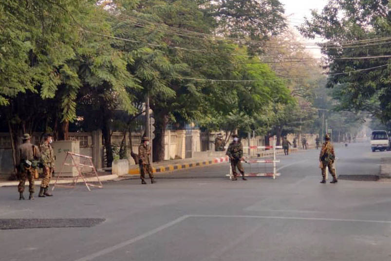 Urban warfare intensifies in Mandalay between security forces and civilians