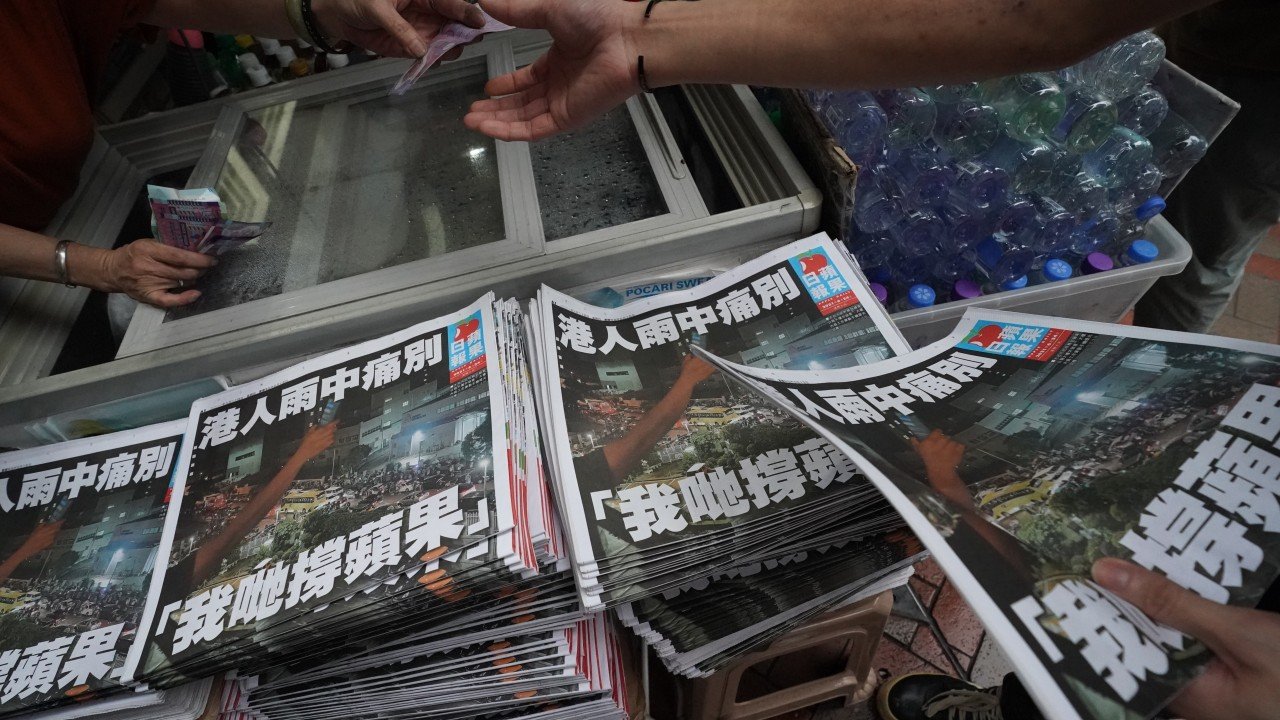 Apple Daily ends 26-year run in Hong Kong amid national security law crackdown as fans race to archive stories online