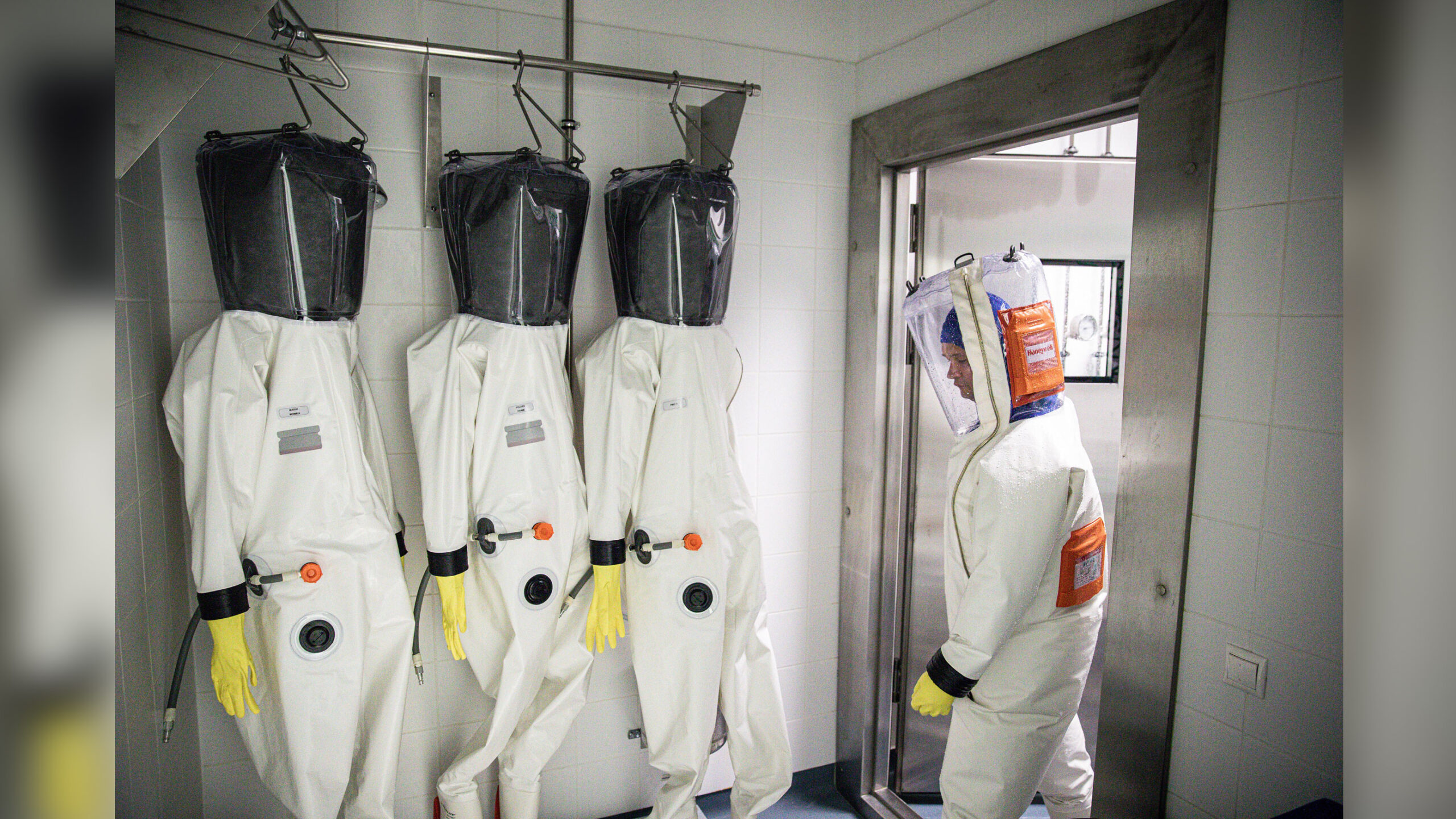 Countries hosting dangerous pathogen labs lack biosecurity