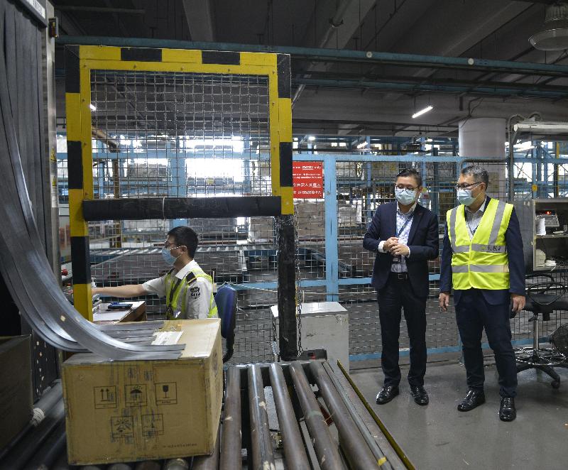 Hong Kong enhances air cargo security upon full implementation of ICAO policy direction (with photo)
