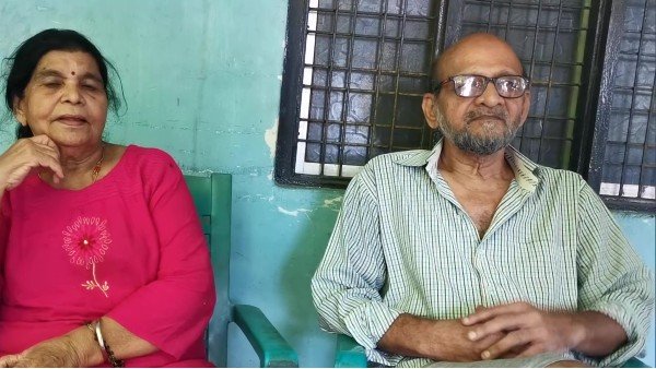 Dadasaheb Phalke Awardee Art Director, Leeladhar Sawant In Financial Crisis, Wife Urges For Help From Film Ind
