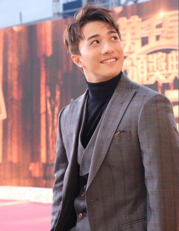 Telford Wong Takes First Leading Role in “Other People’s Money”