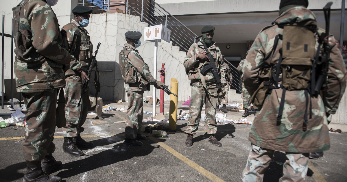 Chaos in South Africa as rioters defy security forces