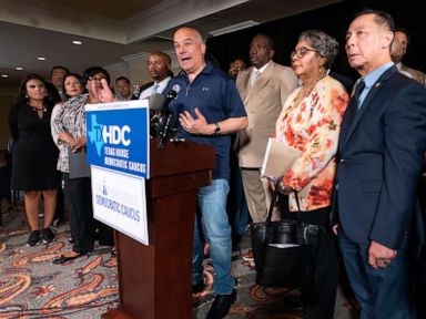Top Texas Republican wants to fly Democrats home. Dems say don’t waste your money.