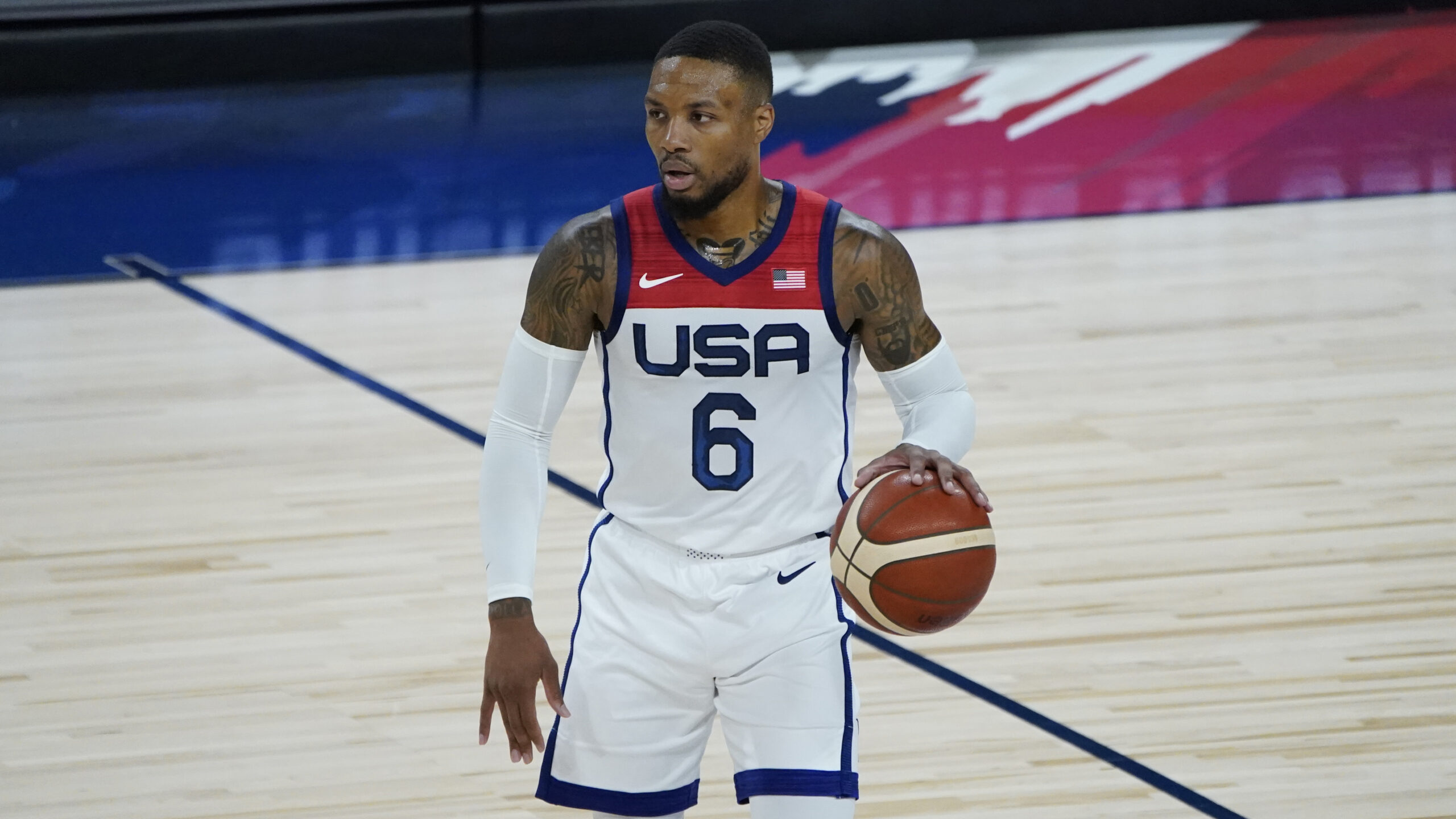 Damian Lillard Denies Rumor He’d Give Up Money to Force Trade: ‘Why Would I Do That?’