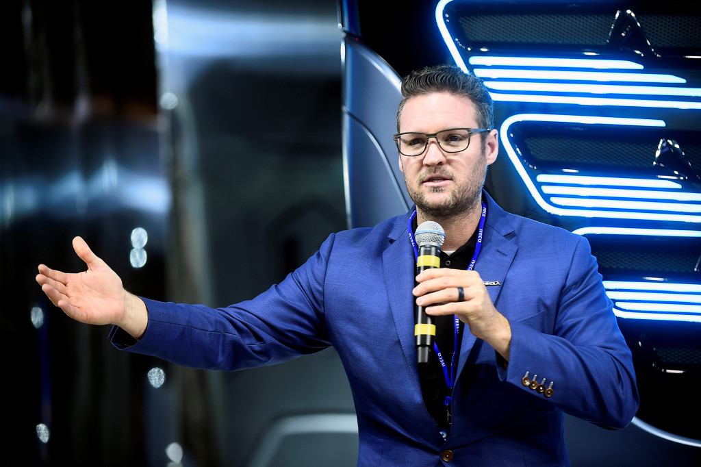 Founder of electric-truck startup Nikola charged with fraud, lying to investors