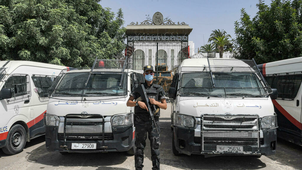 Security forces in Tunisia arrest two MPs from party opposed to president’s consolidation of power