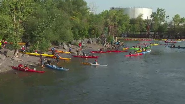 These kayakers are paddling 250 kilometres to raise money for disadvantaged kids in Montreal