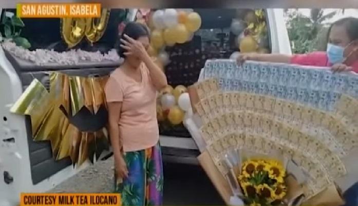 Nanay, naiyak sa sorpresa ng mga anak na money bouquet sa kaniyang 60th birthday