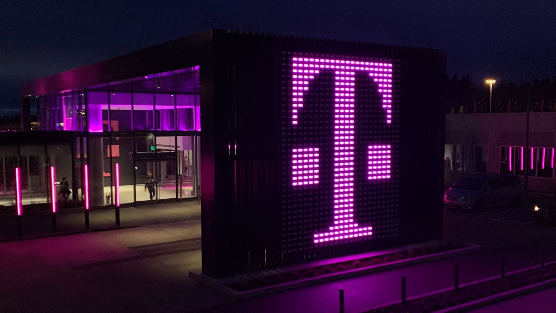 T-Mobile hacker slams company security as ‘awful’
